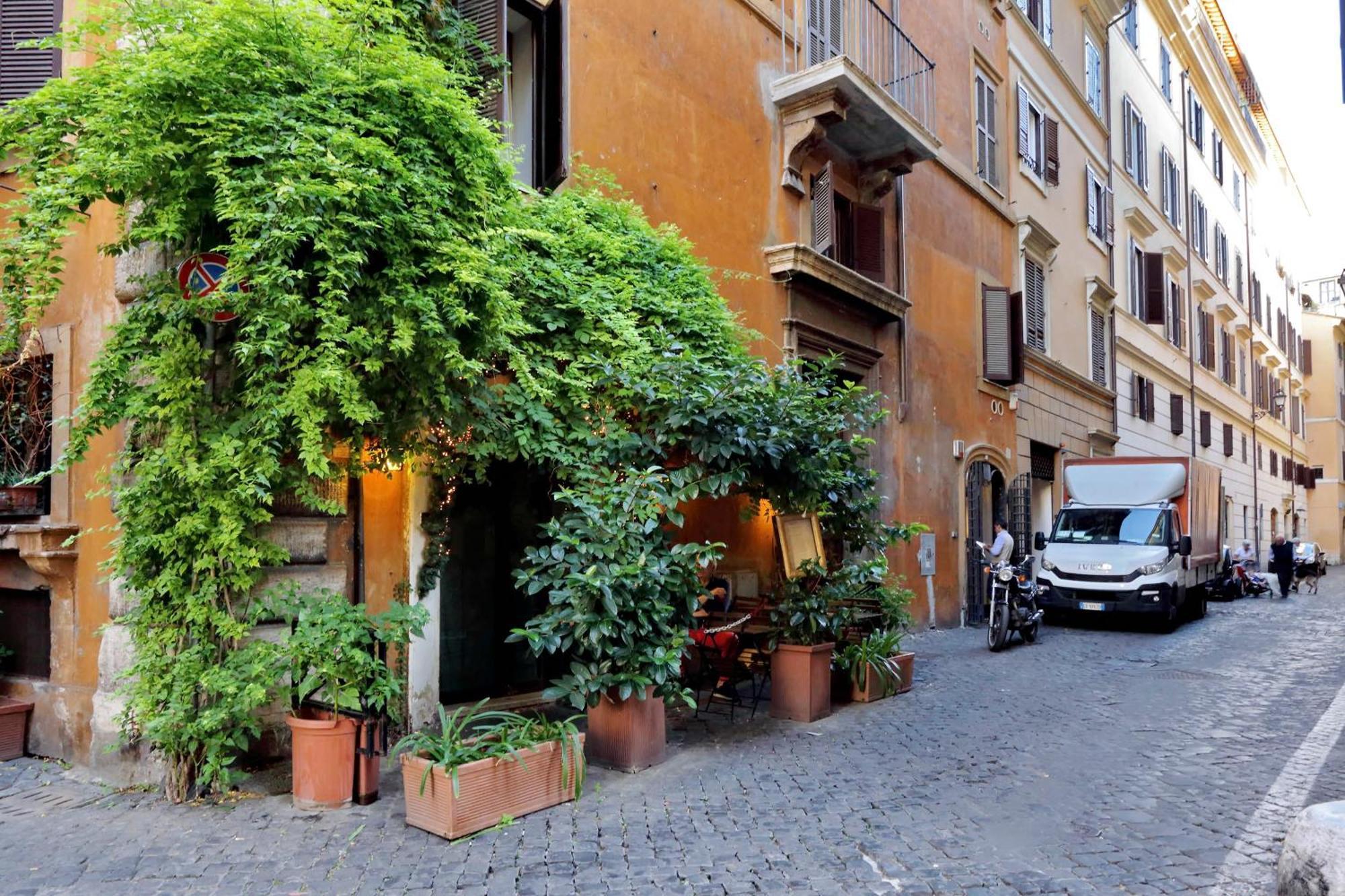 Luxury Charme Between Pantheon And Spanish Steps Rome Exterior photo